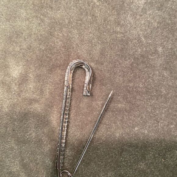 #403 LETTER "J" RHINESTONE Hat Pin - Picture 5 of 6